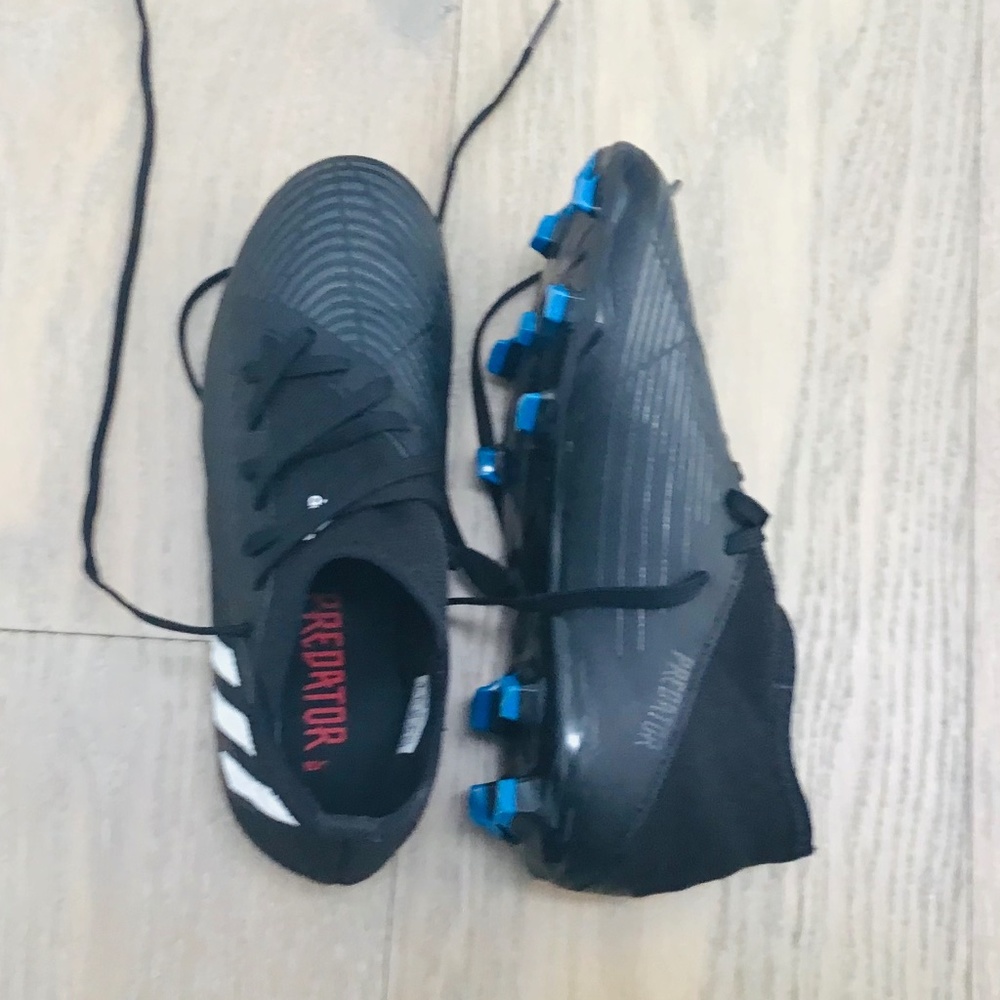 ADIDAS Predator Edge .3 size US 4 black football boots - Picture 6 of 8